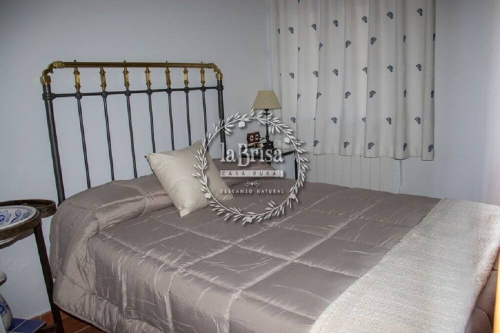 Photo of Bedroom in Pozo Alcon