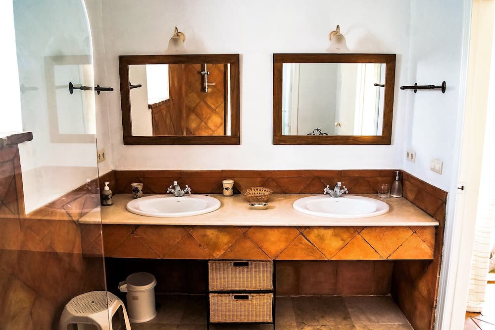 Photo of Bathroom in Aracena