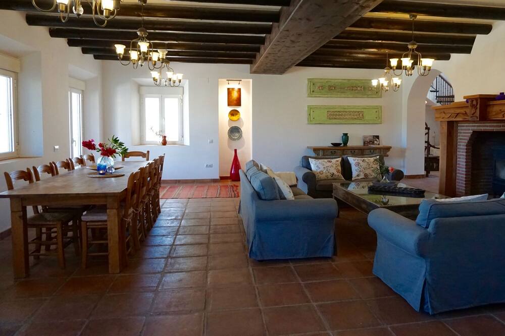 Photo of Livingroom in Valle de Abdalagis