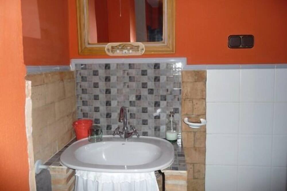 Photo of Bathroom in La Zubia