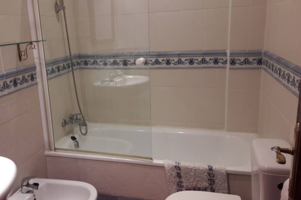 Photo of Bathroom in Islantilla