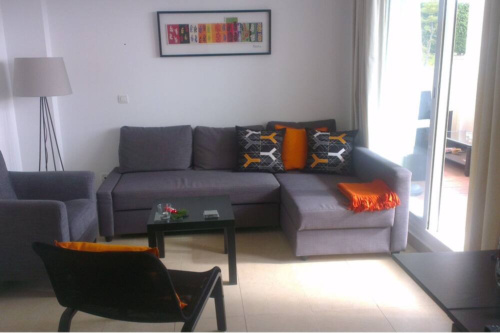 Photo of Livingroom in Benagalbon