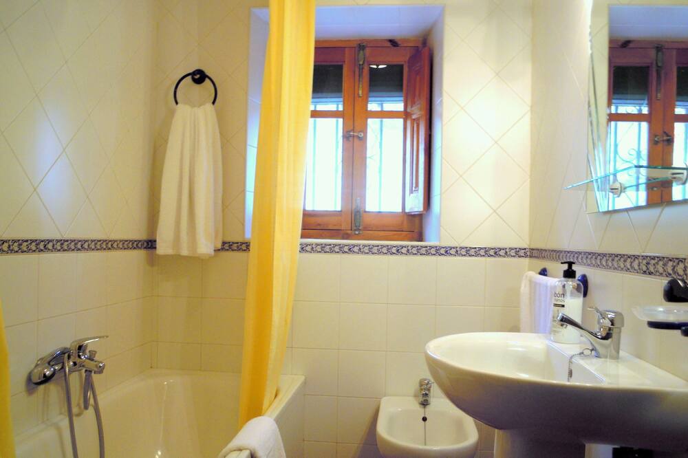 Photo of Bathroom in Monachil