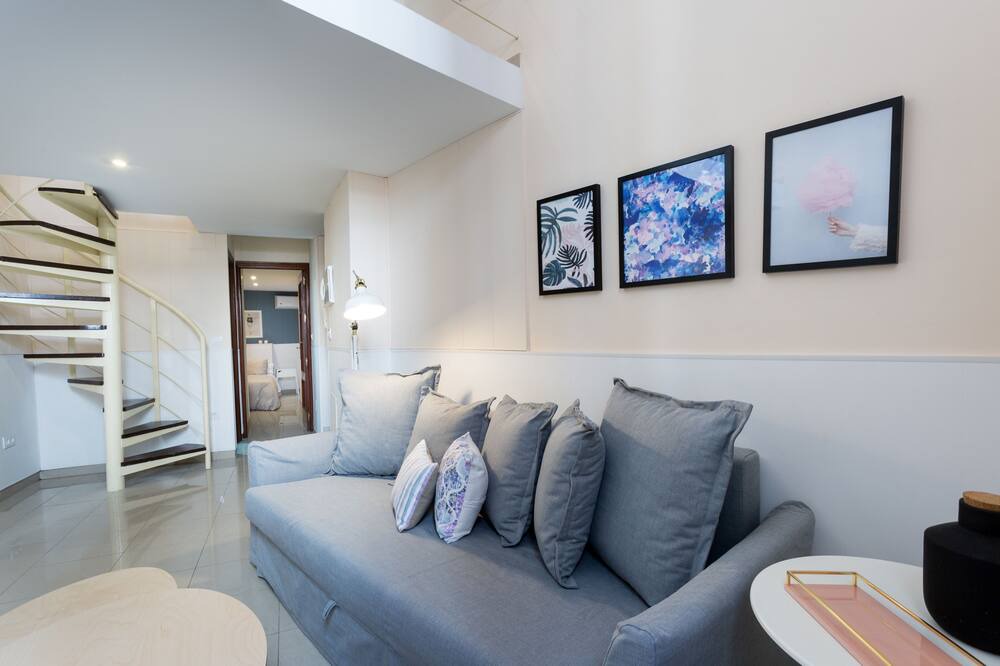 Photo of Livingroom in Encarnacion-Regina