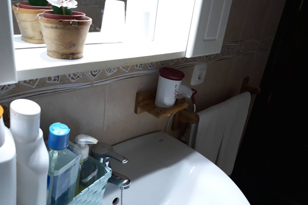 Photo of Bathroom in San Francisco-Ribera