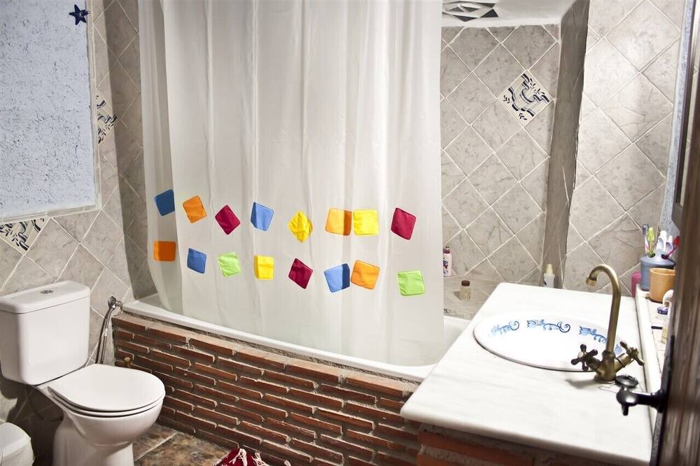 Photo of Bathroom in Torviscon