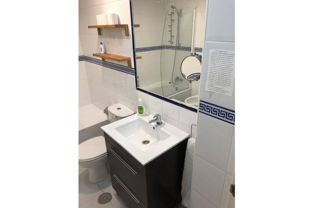 Photo of Bathroom in Benagalbon