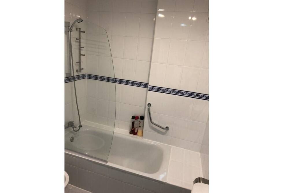 Photo of Bathroom in Benagalbon