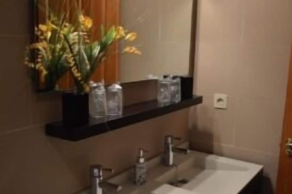 Photo of Bathroom in Valencia de Alcantara