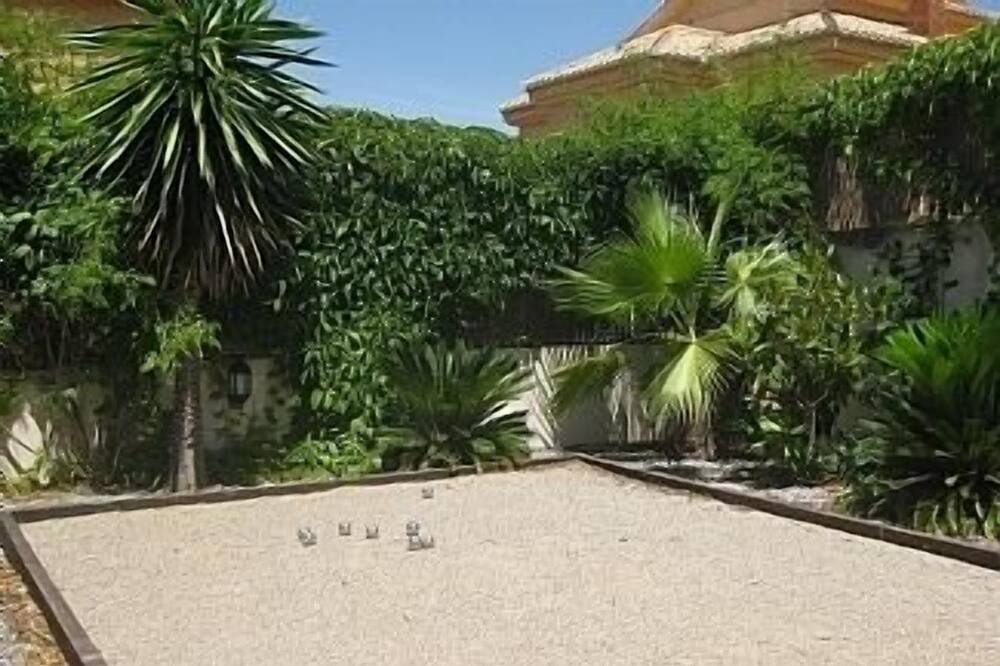 Photo of Outdoor in Dilar