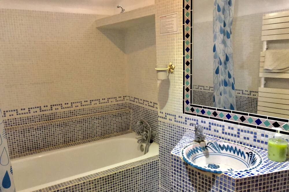 Photo of Bathroom in Orgiva