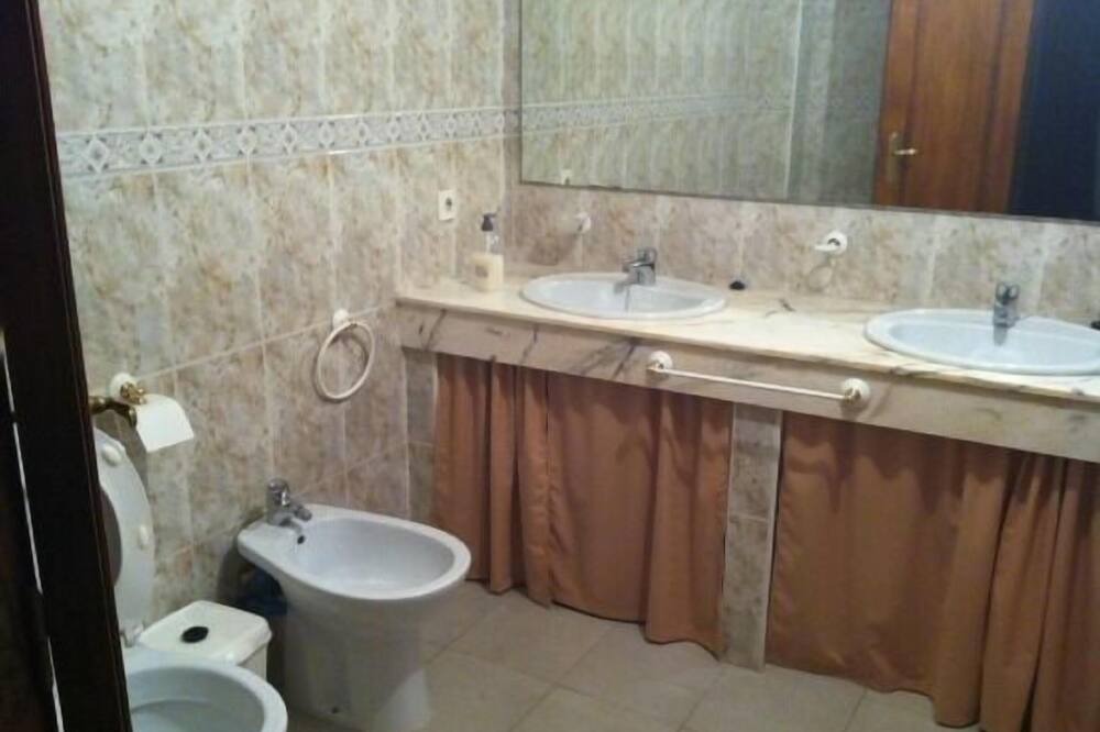 Photo of Bathroom in Corteconcepcion