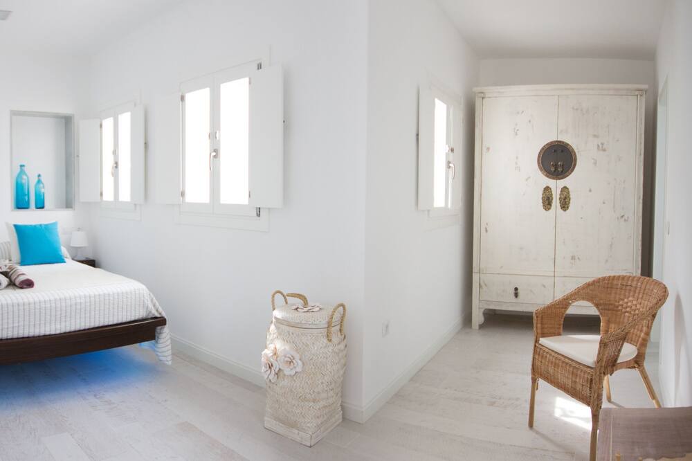 Photo of Bedroom in La Goleta