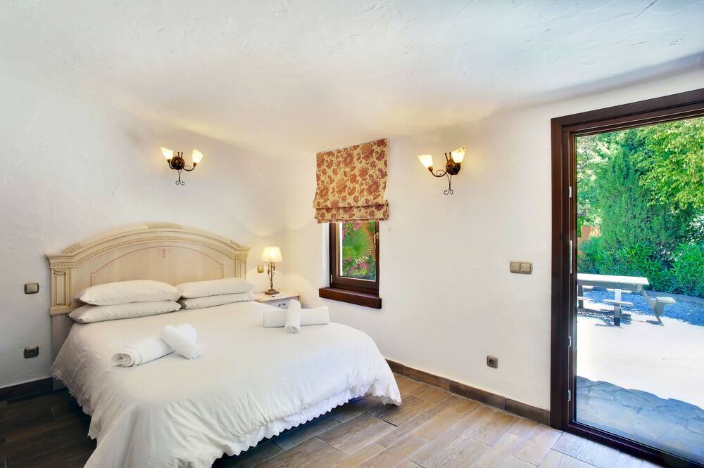 Photo of Others in Casares