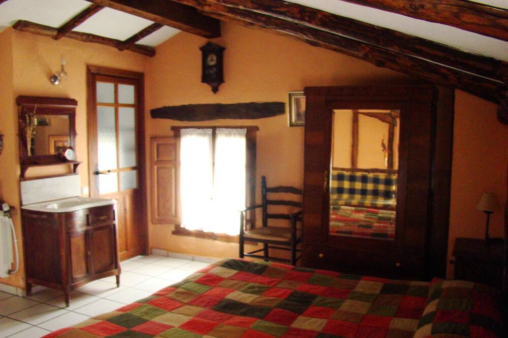 Photo of Bedroom in Casavieja