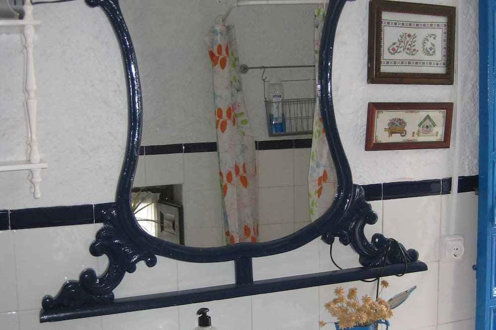Photo of Bathroom in Almogia