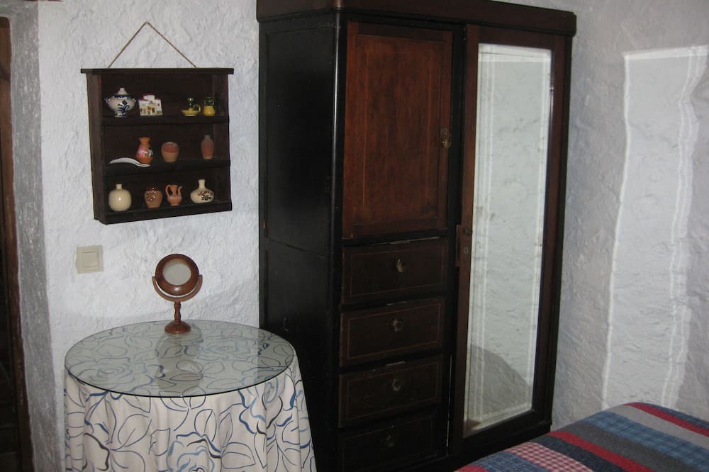 Photo of Bedroom in Almogia