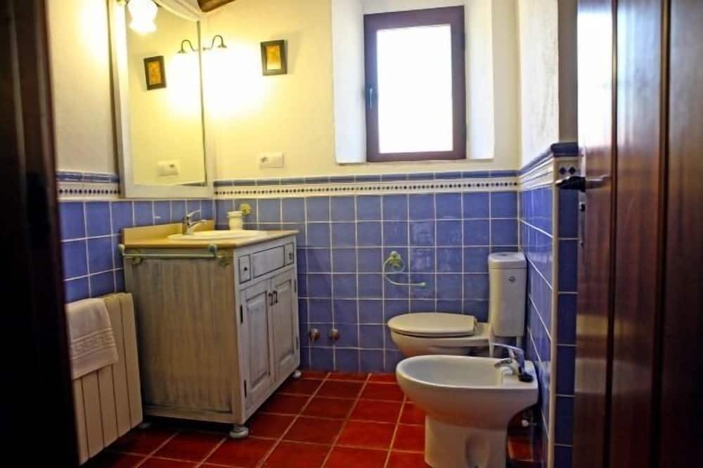 Photo of Bathroom in Cazalla De La Sierra