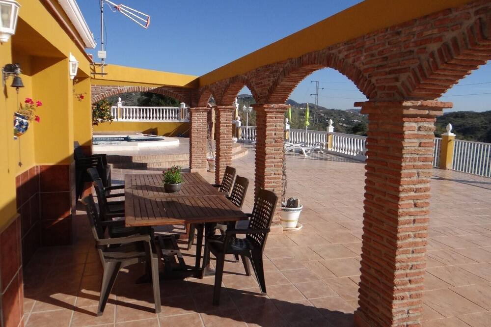 Photo of Patio Balcony in Almogia