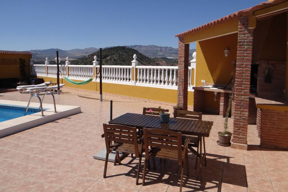 Photo of Patio Balcony in Almogia