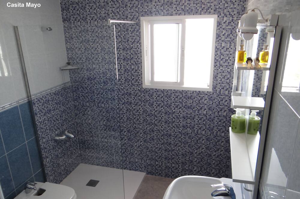 Photo of Bathroom in Almogia
