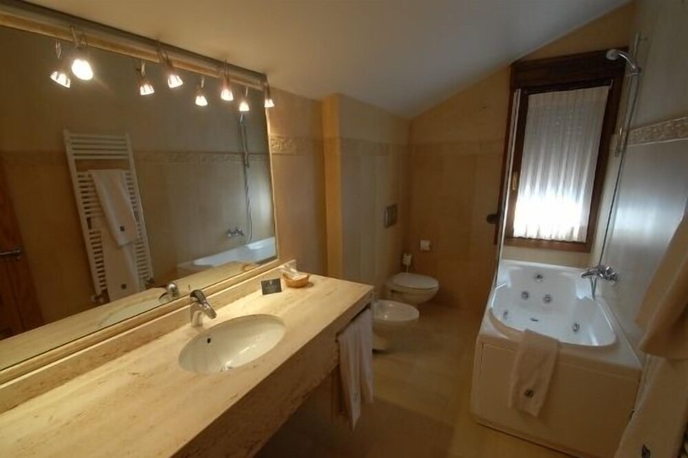 Photo of Bathroom in Zaorejas