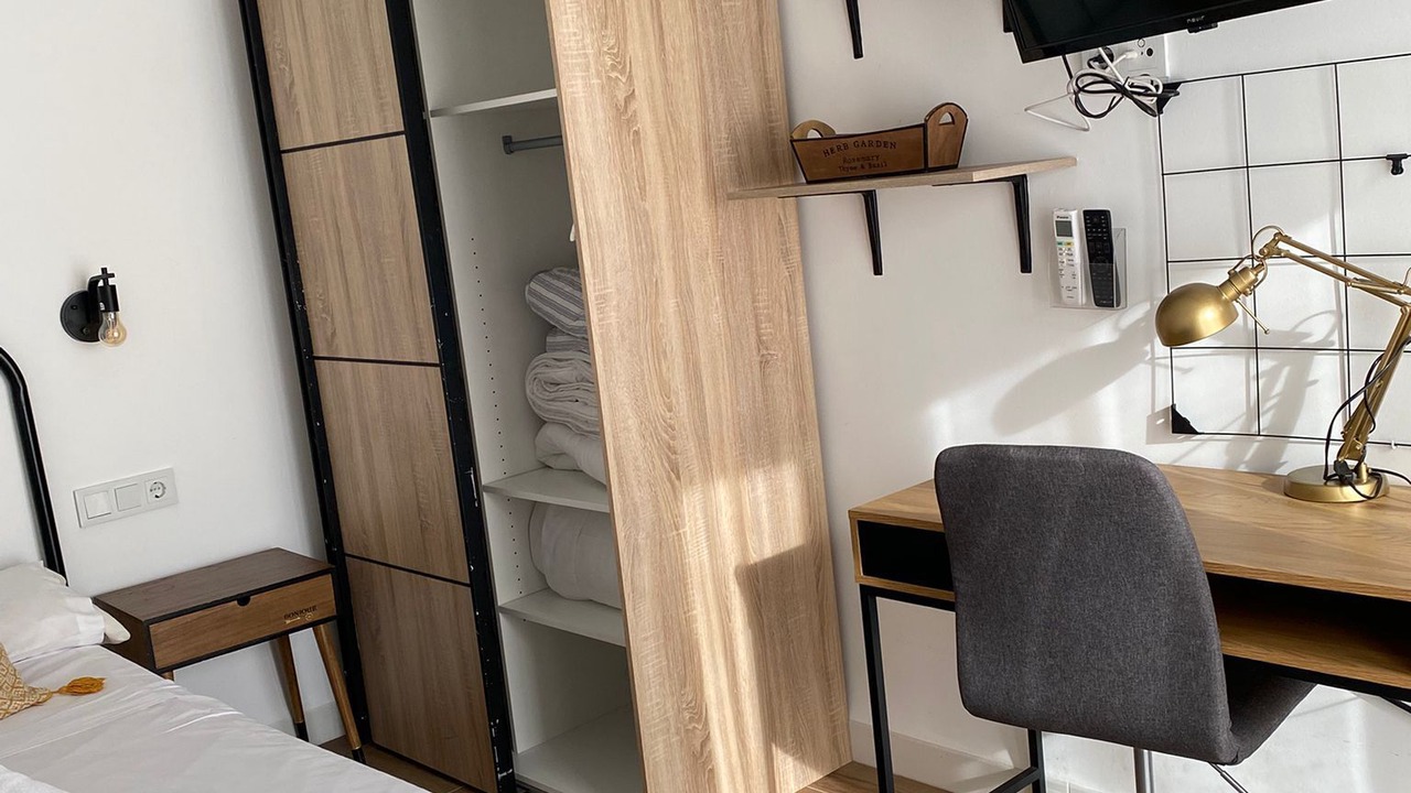 Photo of Bedroom in Central District