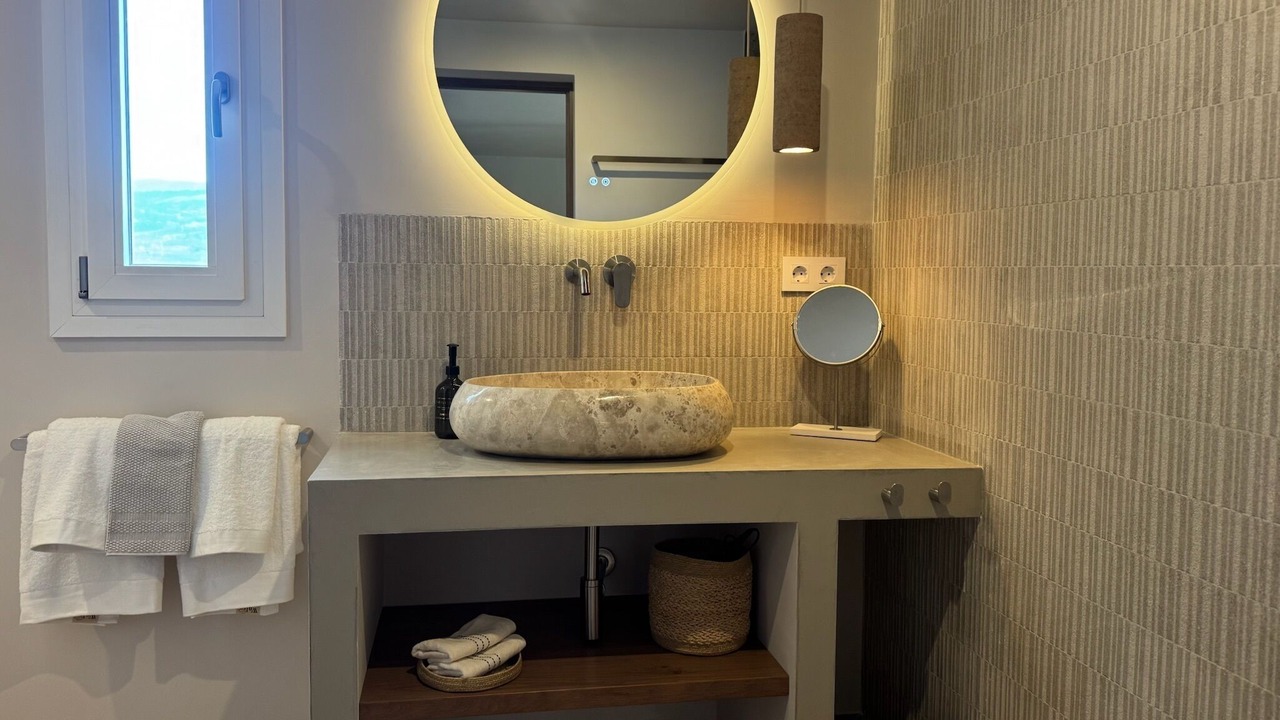 Photo of Bathroom in Alora