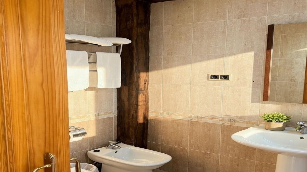 Photo of Bathroom in Pujaire