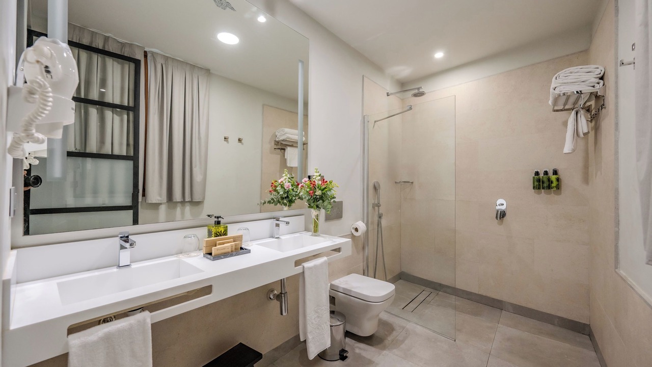 Photo of Bathroom in Encarnacion-Regina