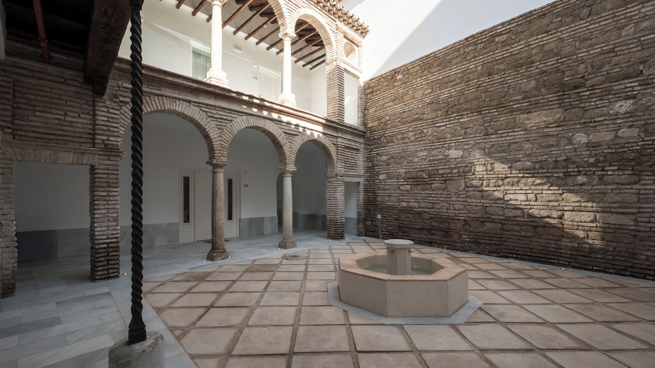Photo of Patio Balcony in Jewish Quarter