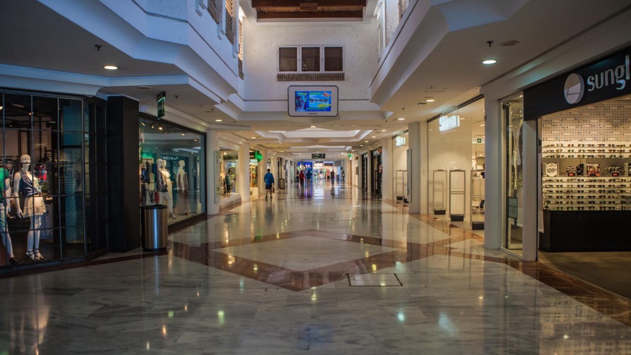 Photo of Outdoor in Centro Comercial Bahia Sur