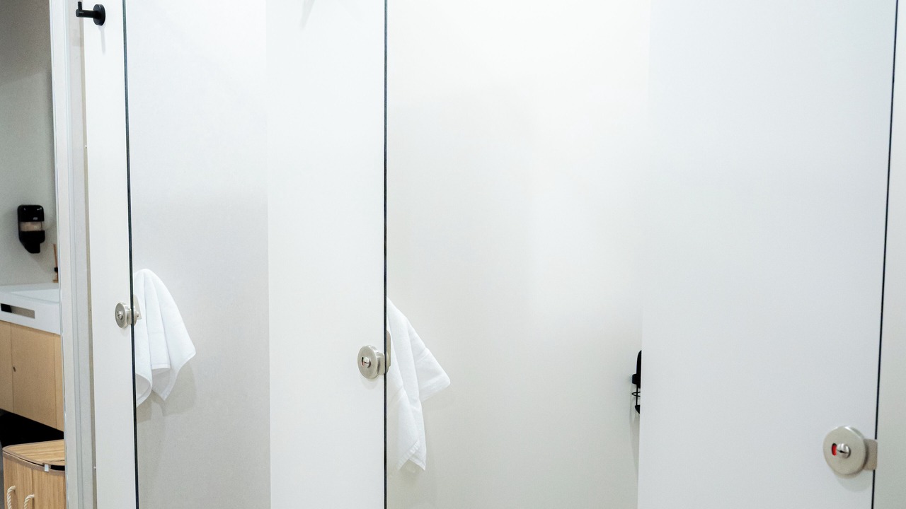 Photo of Bathroom in Central District
