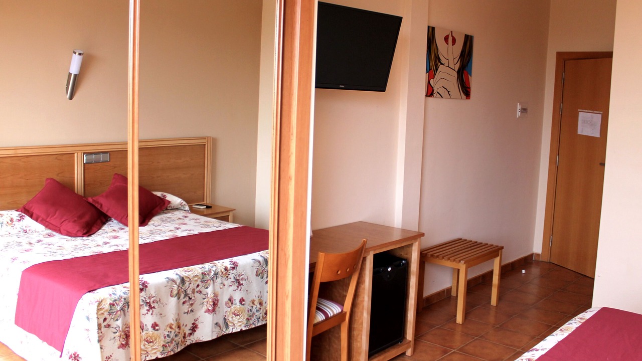 Photo of Bedroom in Malpartida de Caceres