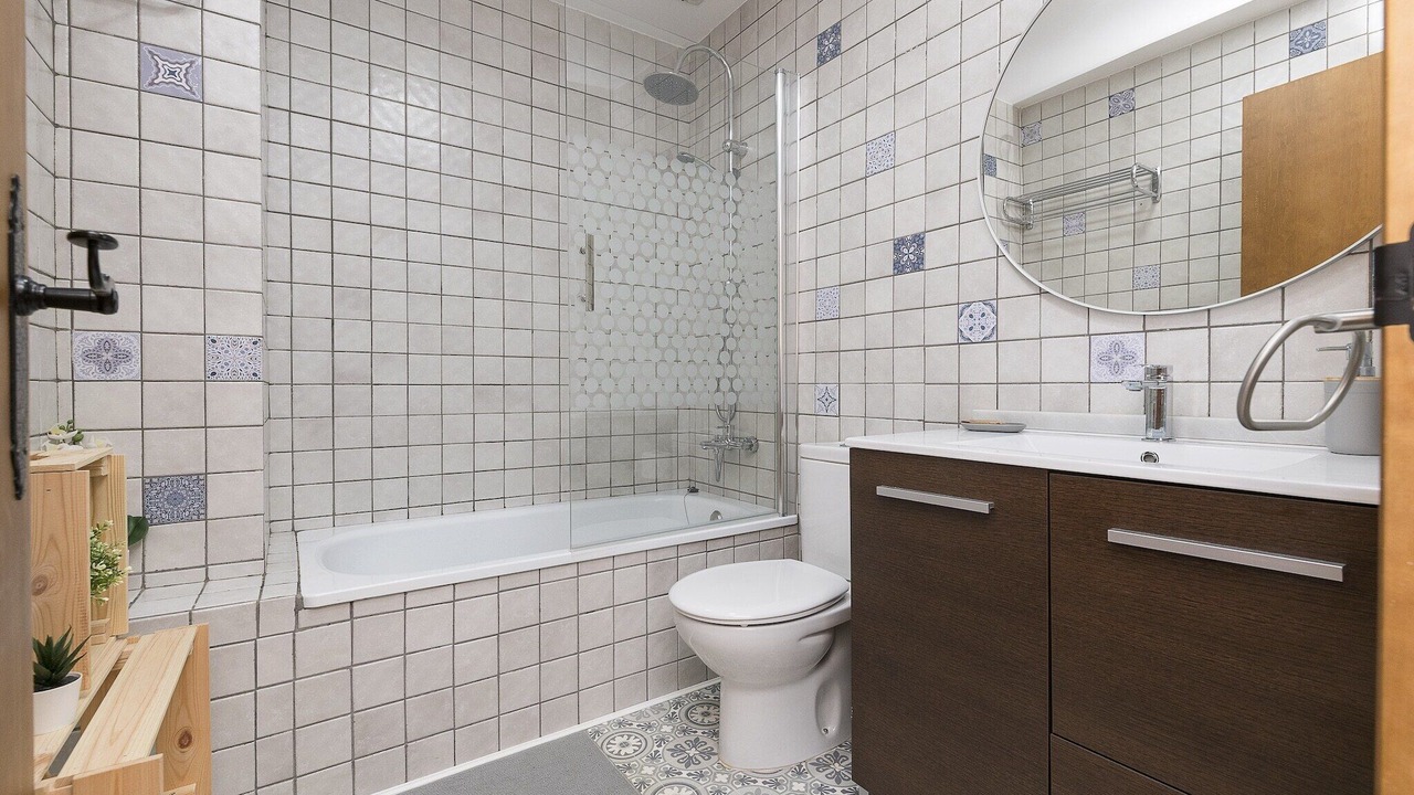 Photo of Bathroom in Benamahoma