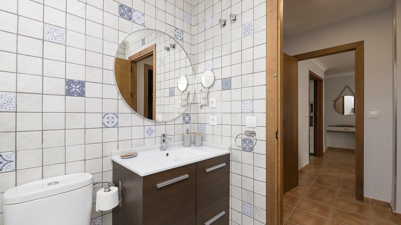 Photo of Bathroom in Benamahoma