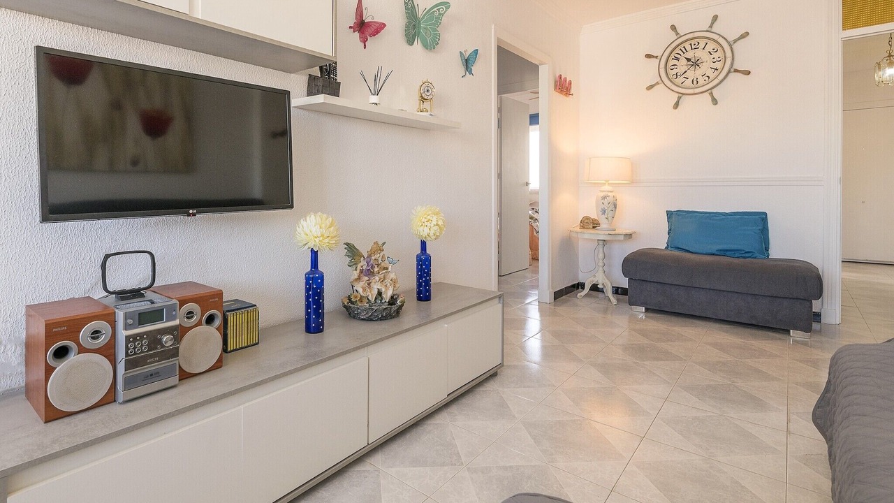 Photo of Livingroom in San Fernando