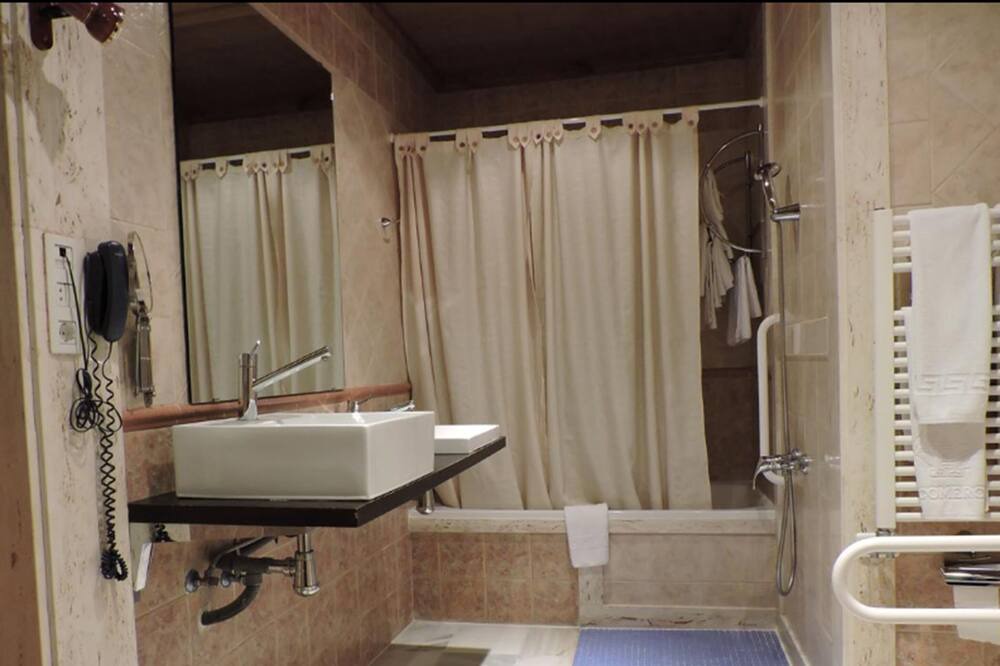 Photo of Bathroom in Guadix