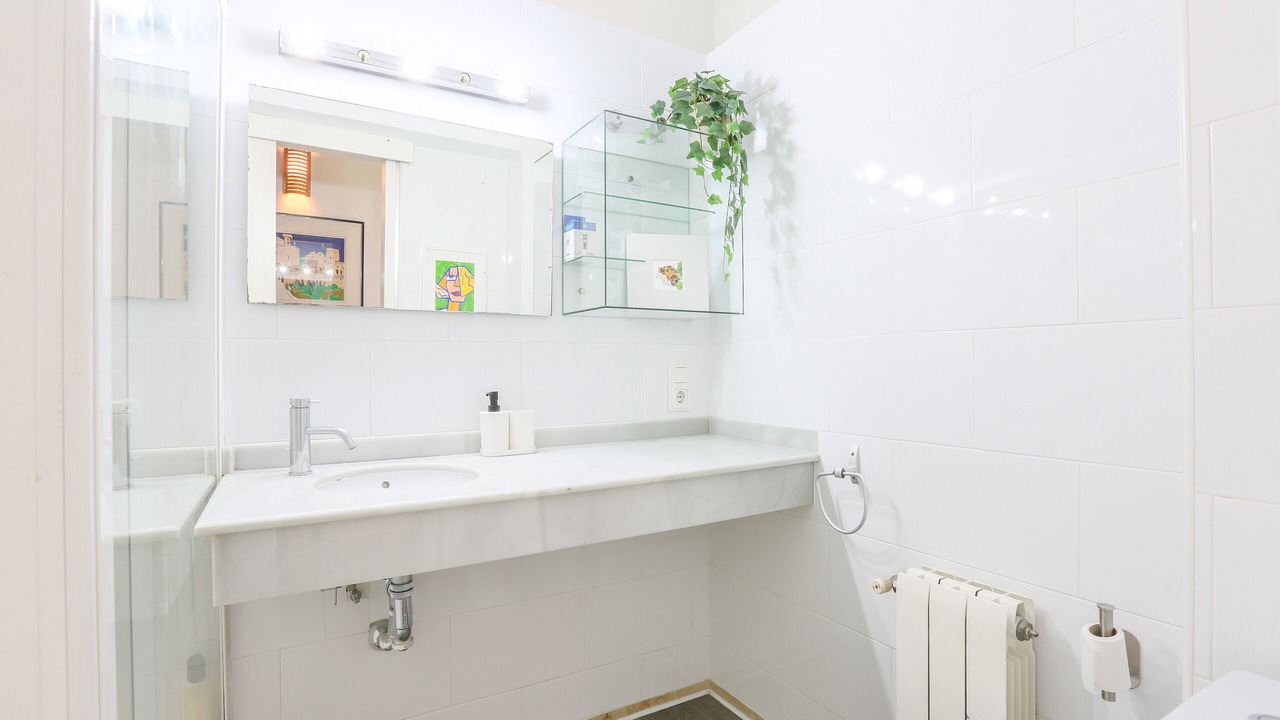 Photo of Bathroom in Alameda