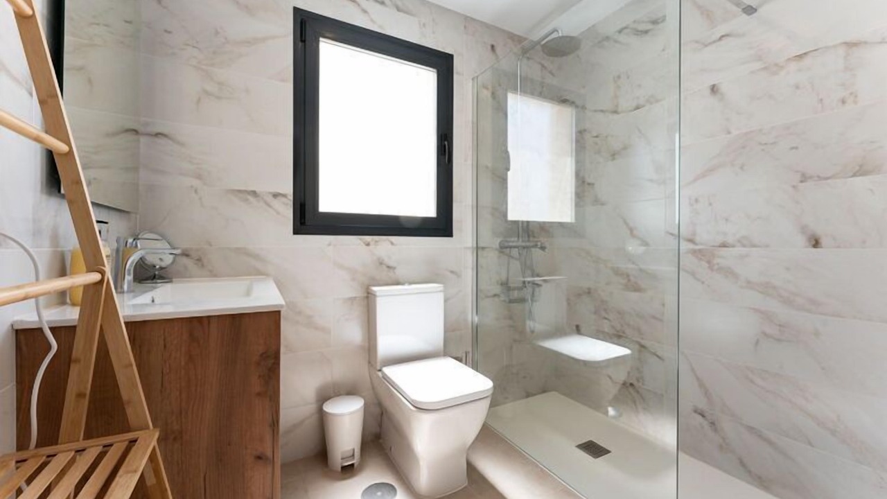 Photo of Bathroom in Retamar