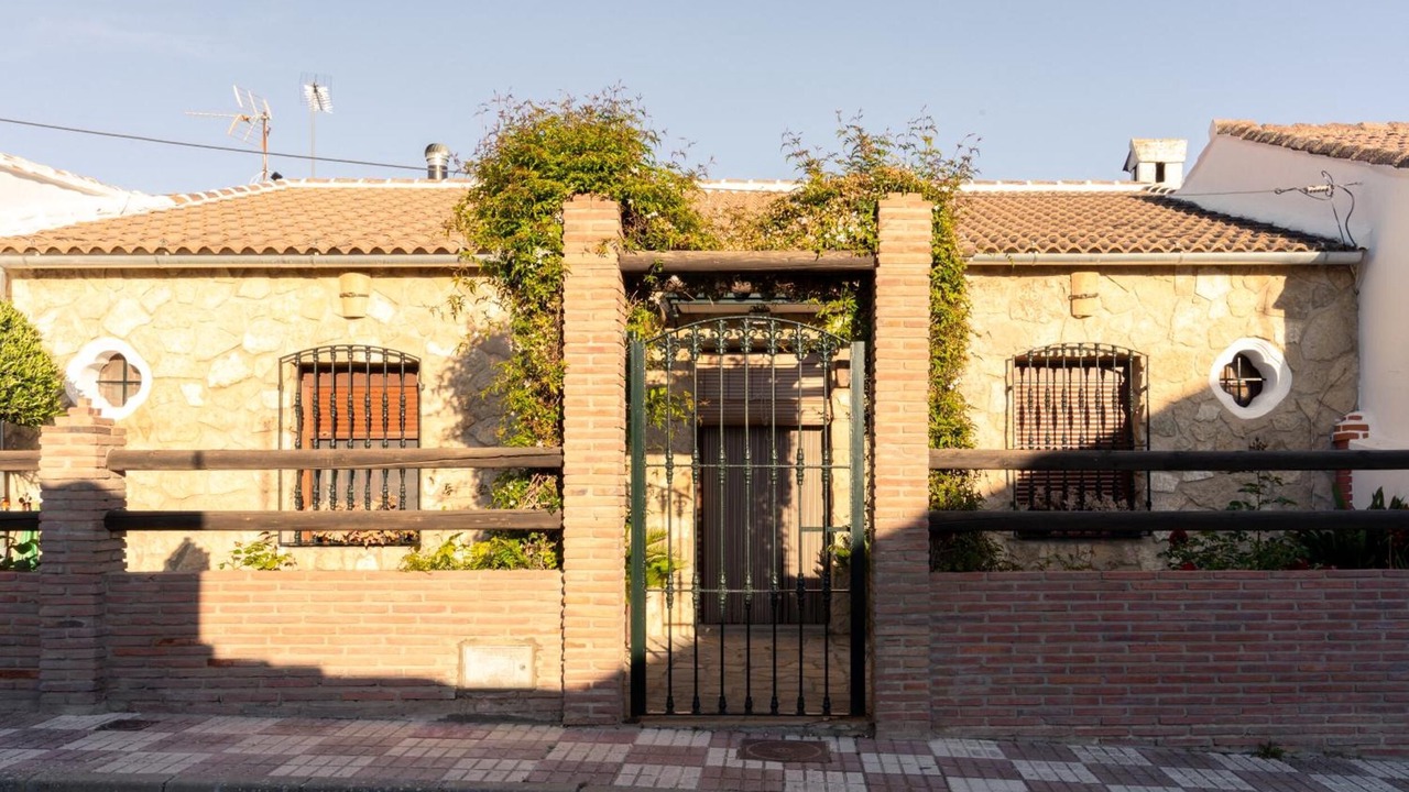 Photo of Outdoor in Cuevas del Becerro