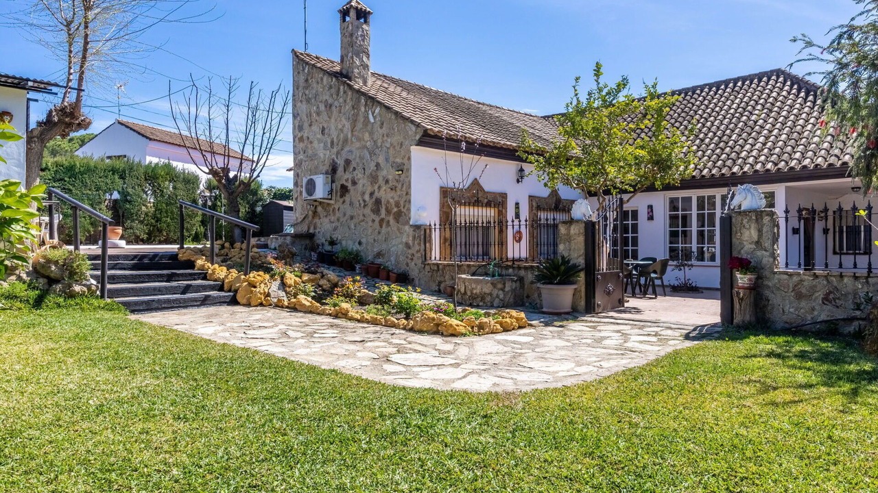 Photo of Outdoor in Villanueva del Rio y Minas