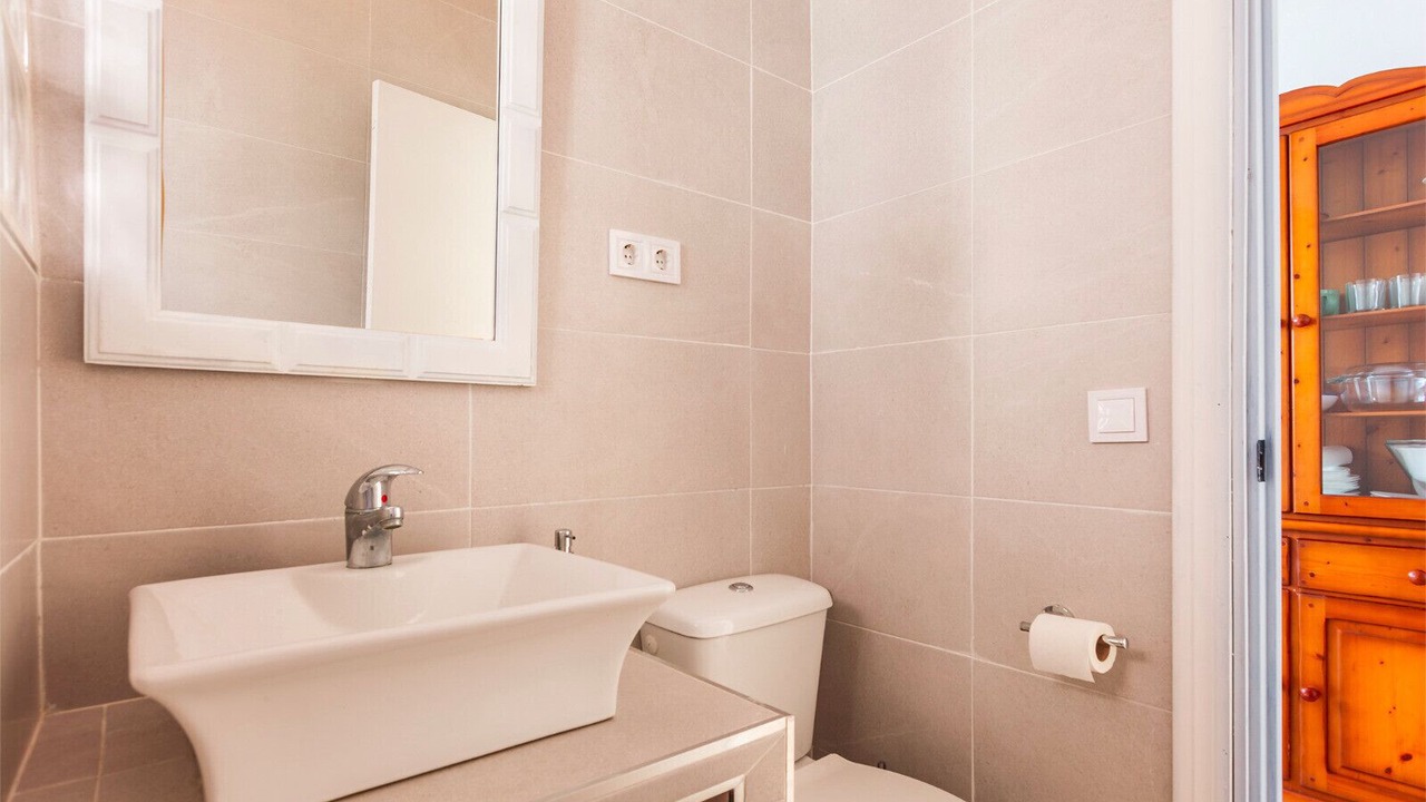 Photo of Bathroom in Maro
