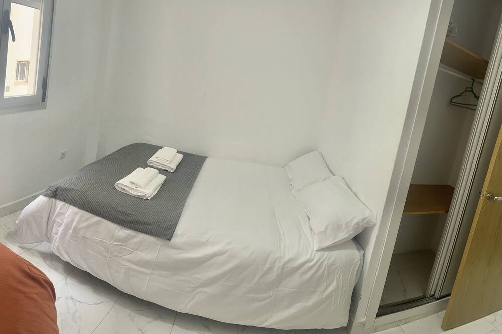 Photo of Bedroom in Bailen-Miraflores