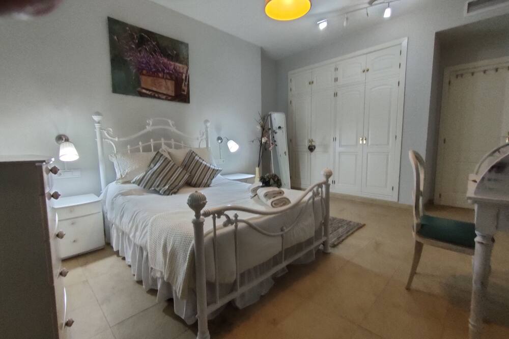 Photo of Bedroom in Espartinas
