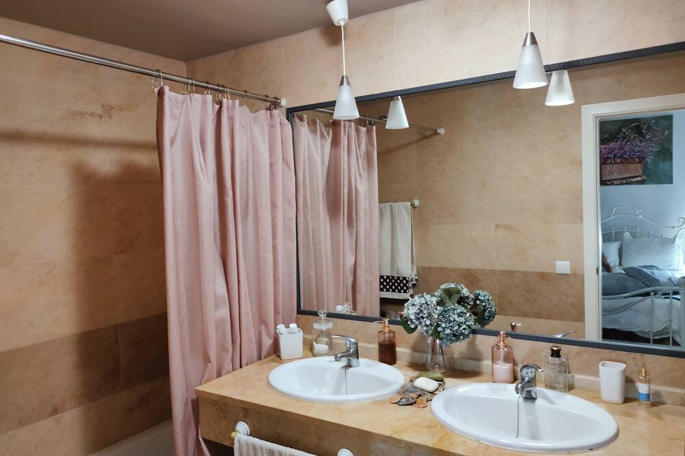 Photo of Bathroom in Espartinas