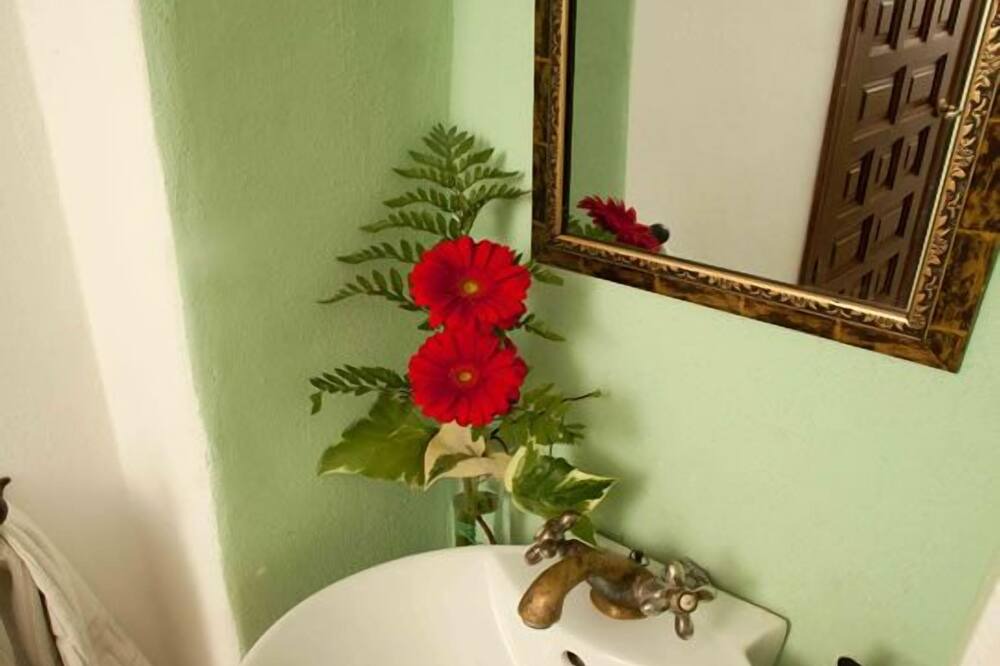 Photo of Bathroom in Cazalla De La Sierra