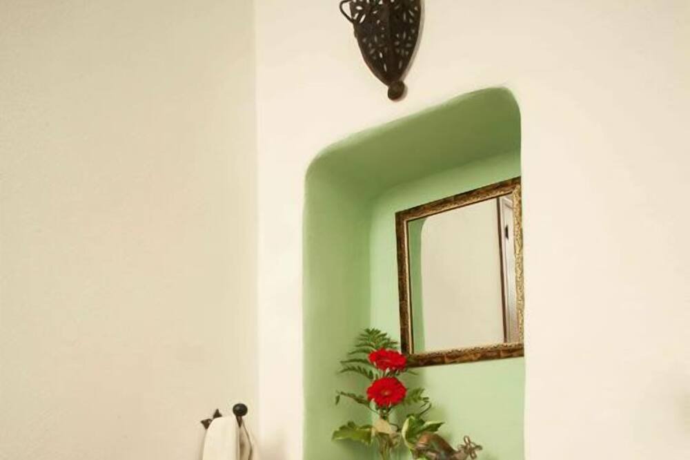 Photo of Bathroom in Cazalla De La Sierra
