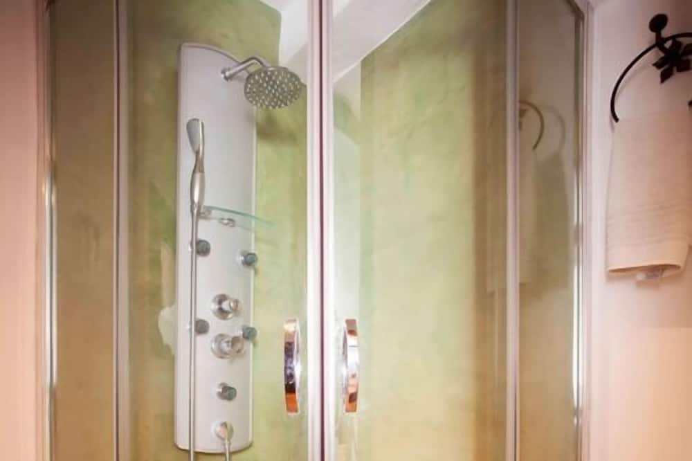 Photo of Bathroom in Cazalla De La Sierra