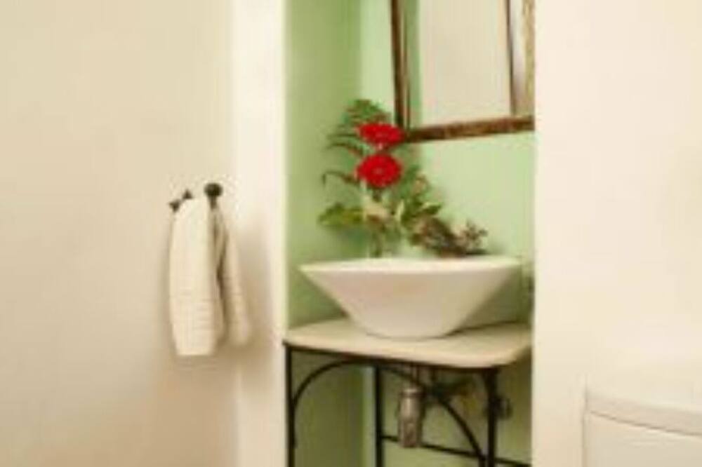 Photo of Bathroom in Cazalla De La Sierra
